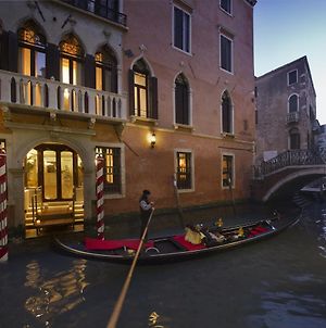 Hotel Ai Reali - Small Luxury Hotels Of The World Venezia Exterior photo