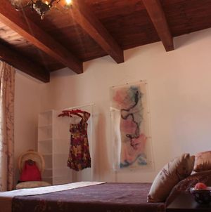 Il Lupo Rosso Bed and Breakfast Santu Lussurgiu Room photo