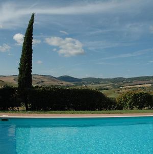 Spacious Farmhouse In Pienza With Swimming Pool Contignano Exterior photo