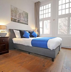 New Monumental Garden View Studio Bed and Breakfast Amsterdam Room photo