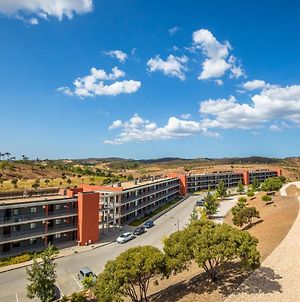 Algarve Race Resort - Apartments Portimão Exterior photo