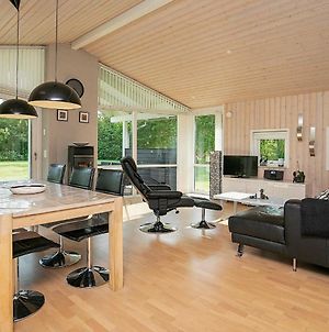Tranquil Holiday Home In H Jslev With Lawn Højslev Exterior photo