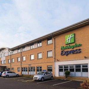 Holiday Inn Express East Midlands Airport, An Ihg Hotel Derby Exterior photo
