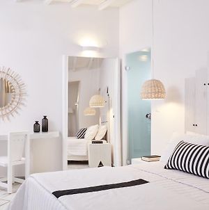 Mr. And Mrs. White Paros - Small Luxury Hotels Of The World Exterior photo