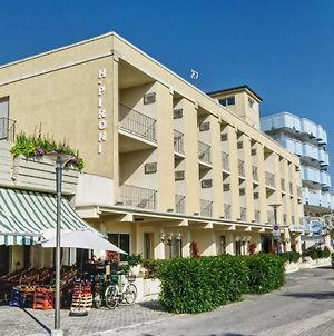Hotel Pironi San Mauro Pascoli Exterior photo