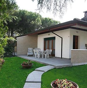 Villa Elisa Lignano Sabbiadoro Exterior photo