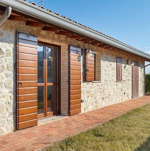 Luxurious Holiday Home In Marsciano With Swimming Pool Exterior photo
