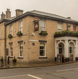 Norfolk Arms Hotel Glossop Exterior photo