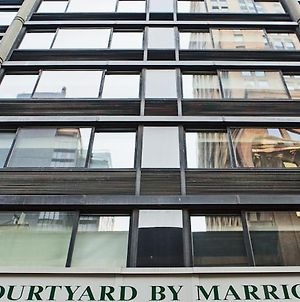 Courtyard By Marriott New York Manhattan/ Fifth Avenue Exterior photo