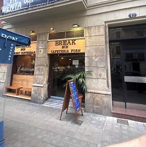 Break Bcn Hostal And Coffeebar Barcellona Exterior photo