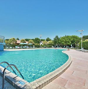 Resort Casabianca Lignano Sabbiadoro Exterior photo