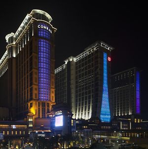 Conrad Macao Hotel Exterior photo