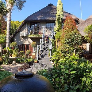 Waterhouse Guest Lodge In Waterkloof Pretoria-Noord Exterior photo