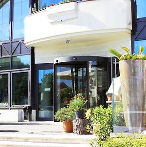 Hotel Ombra Riccione Exterior photo