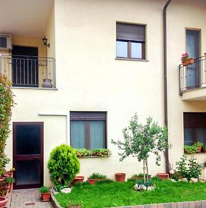 2 Bedrooms Appartement With Garden And Wifi At Nichelino Exterior photo