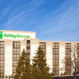 Holiday Inn & Suites Cincinnati-Eastgate Exterior photo