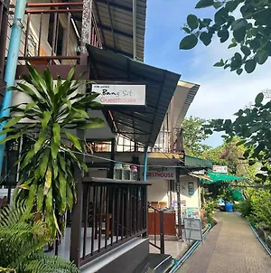 Bang Sit Guest House Phi Phi Islands Exterior photo