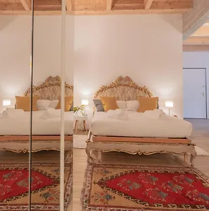 Luxury Apartments In Villa Cardinal Ciceri By Rent All Como San Fermo della Battaglia Exterior photo
